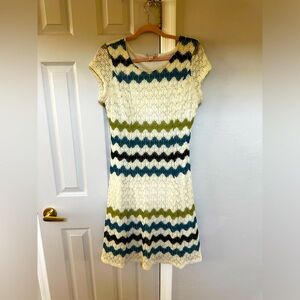 CB Established 1962 Knitted Dress Chevron Pattern- Charlie Brown, Flattering On